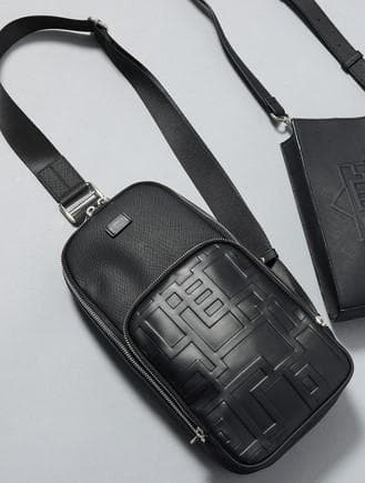 布袋寅泰 TAKEO KIKUCHI　G柄ワンショルダーバッグ HOTEI Amazon.co.jp: 布袋寅泰 TOMOYASU HOTEI × TAKEO KIKUCHI Gマーク ミニ