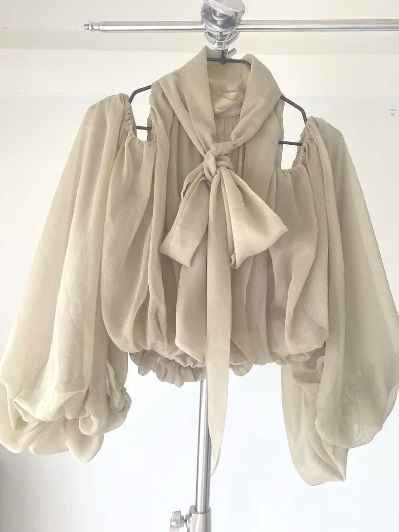 と*き様 anuans アニュアンス シフォンボリュームブラウス セージグリーン