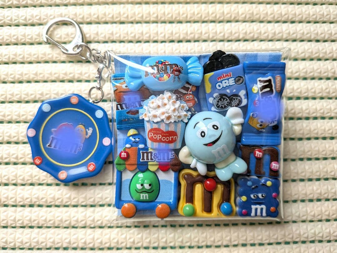 ガチャ詰め風ポーチ キャンディーバッグキーホルダー mブルー系
