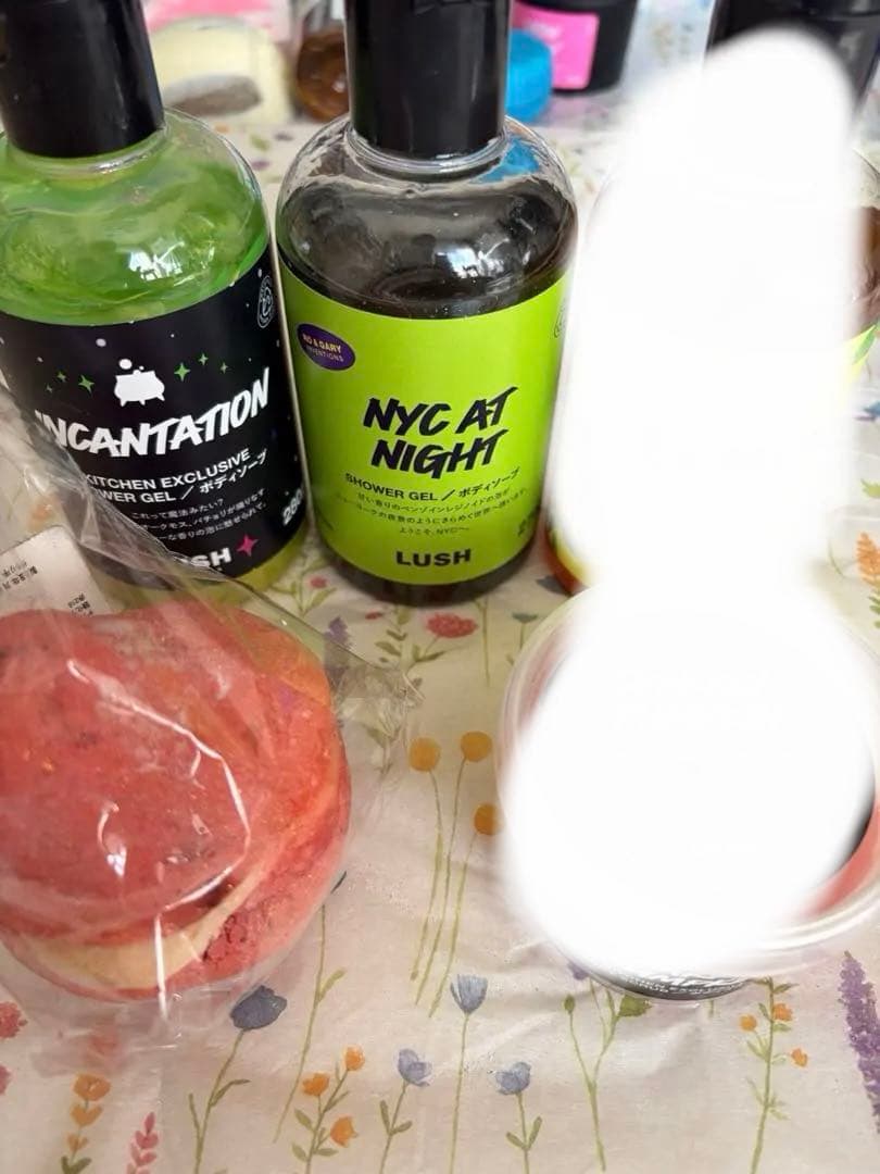 LUSH ボディスクラブ　ボディソープ　バブルバー