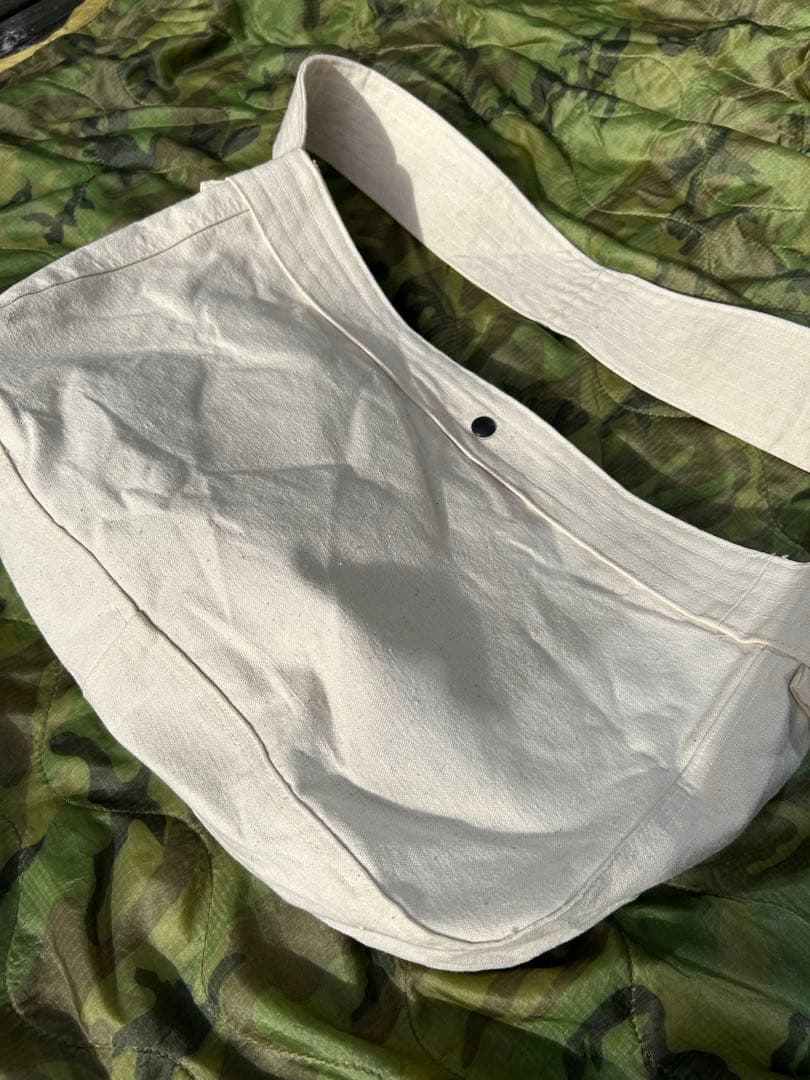 ニュースペーパーバッグ　アメリカ軍　ランドリーバッグリメイクバッグ