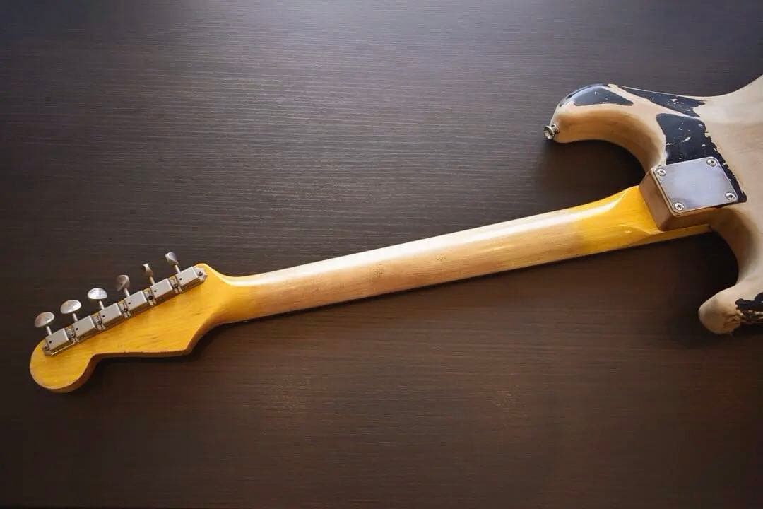 ギター Heavy Relic Stratocaster type \"Rosie\"