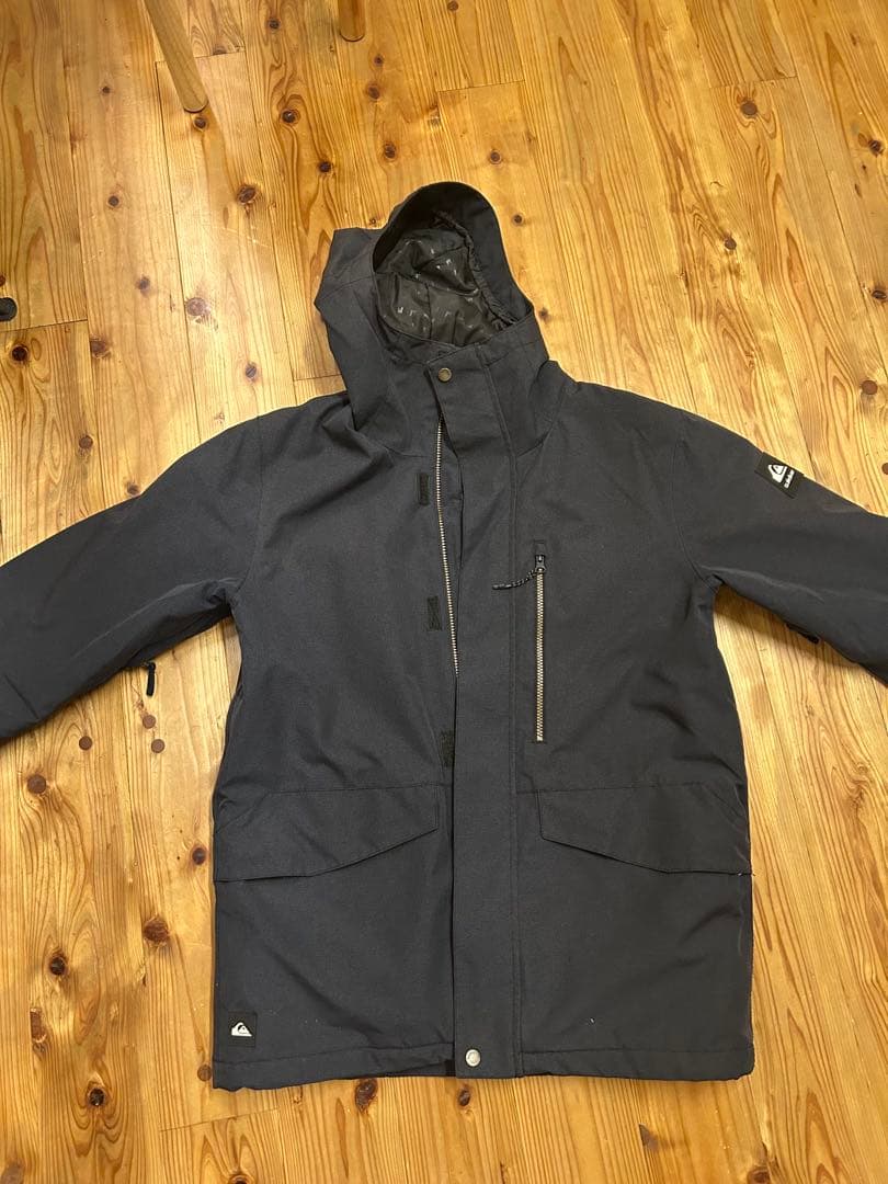 QUIKSILVER MISSION SOLID ジャケット Mサイズ 黒