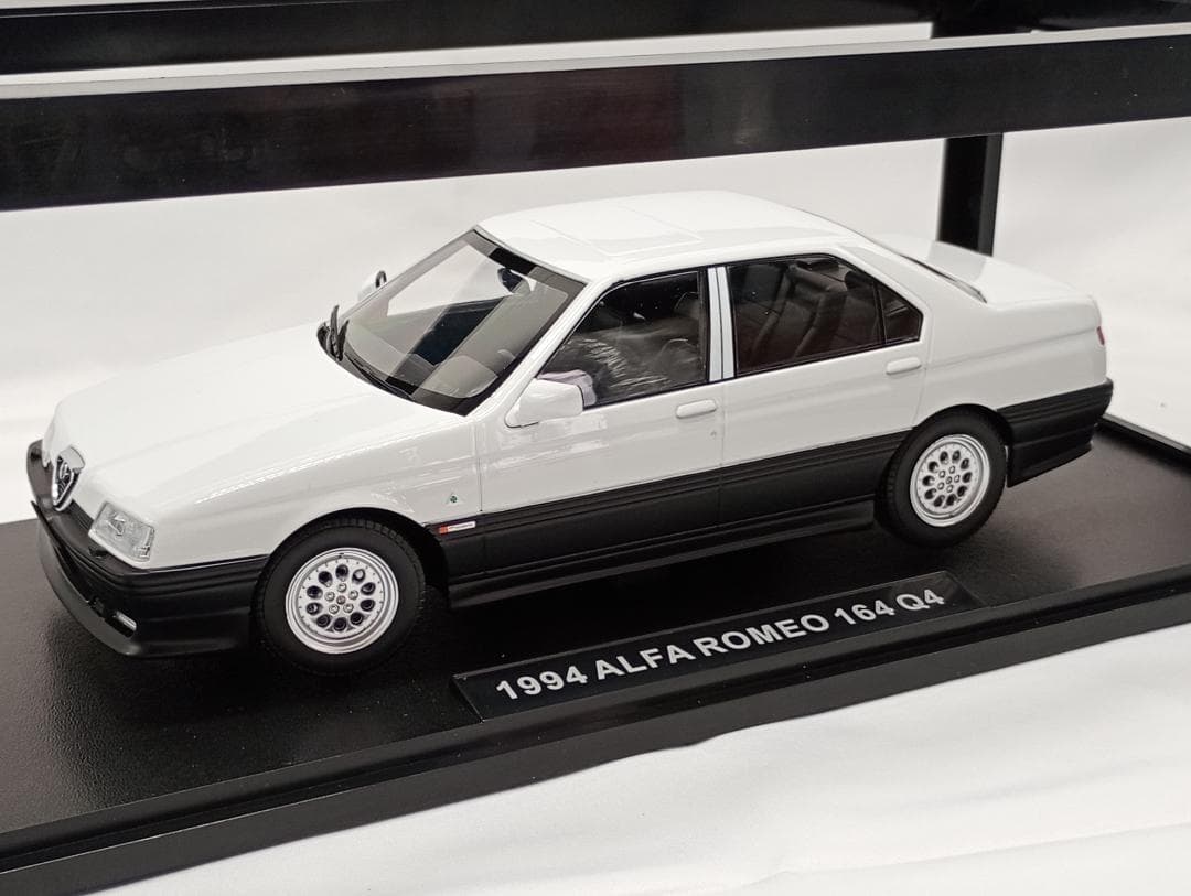 トリプル9 1/18 アルファロメオ 164 Q4 1994 (ホワイト)