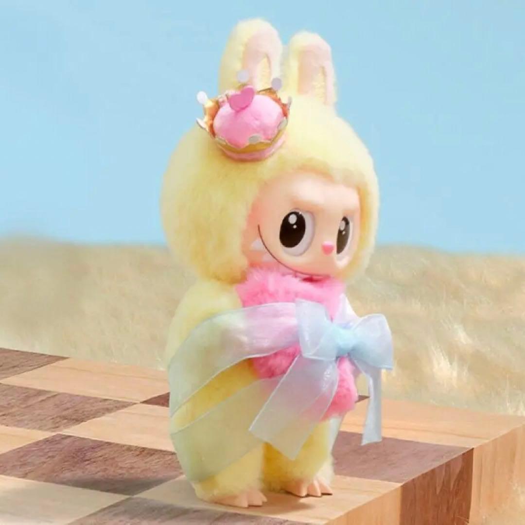 MONSTERS Let's Checkmate ぬいぐるみペンダント ラブブ - メルカリ