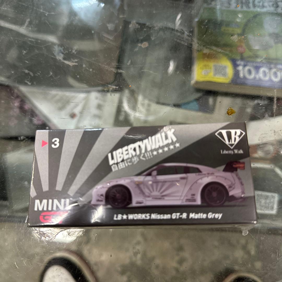 リバティウォーク ミニカー 1/43スケール TARMAC WORKS「LB-WORKS NISSAN GT-R R35 Type2 