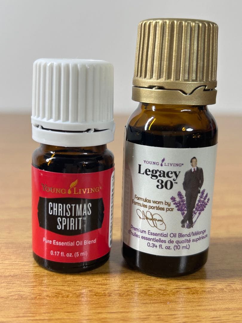 ヤングリビング　レガシー30 10ml クリスマススピリット 5ml セット