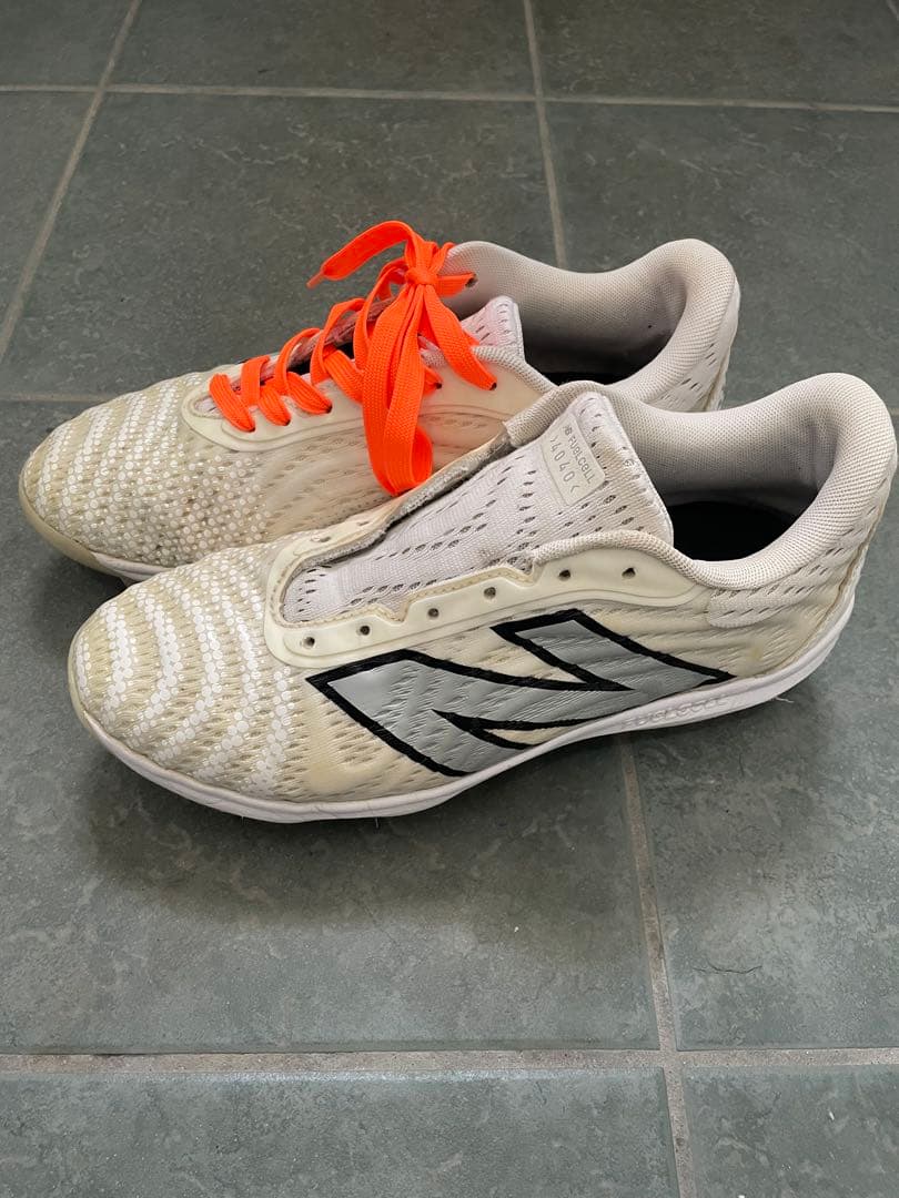 New Balance スパイク　ホワイト　ニューバランス