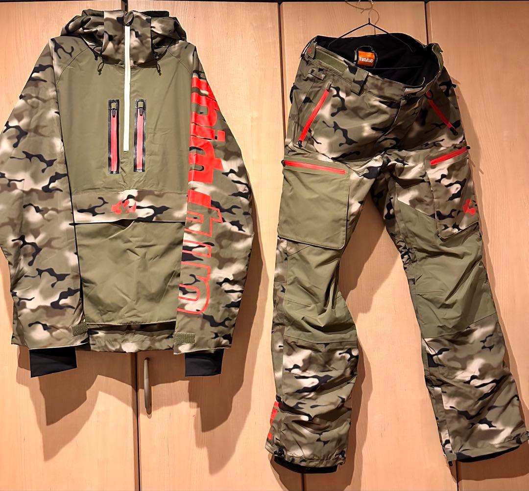 ま*つ様 【美品】THIRTYTWO迷彩スノーボードウェアセット（ジャケットLパ