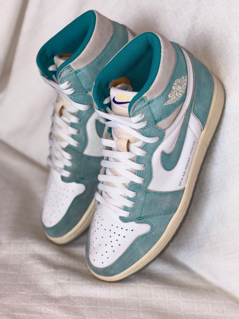 Nike Air Jordan 1 ターボグリーン