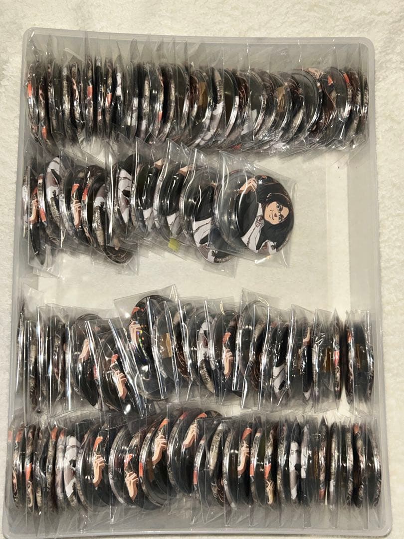 ハンジ プリンセスカフェ 缶バッジ 進撃の巨人 100個 猫 - メルカリ