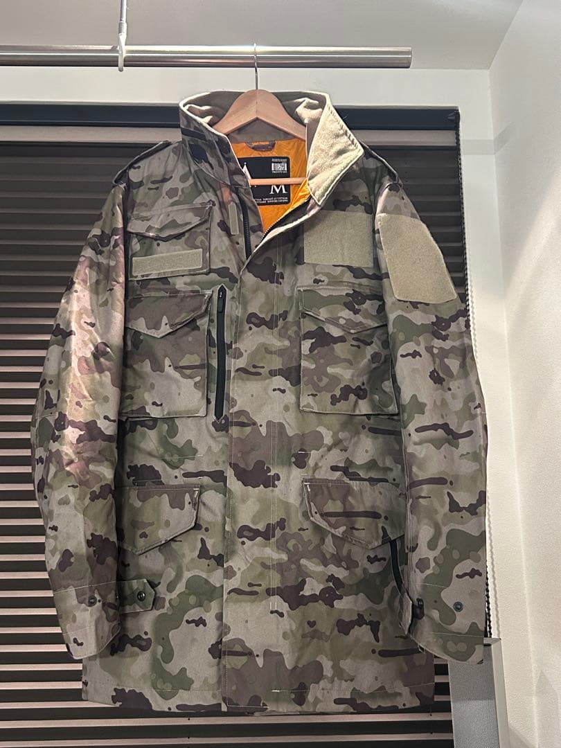 burton × alpha × undefeated スノーボード　ジャケット