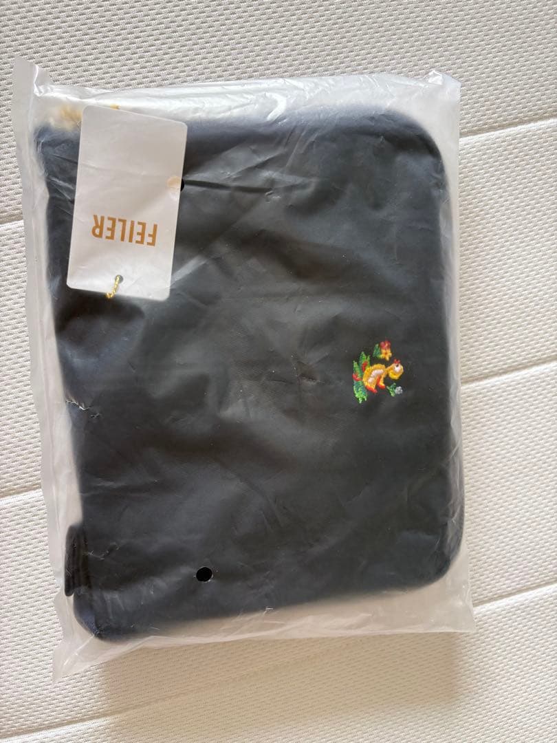 ハイジ 携帯バッグ