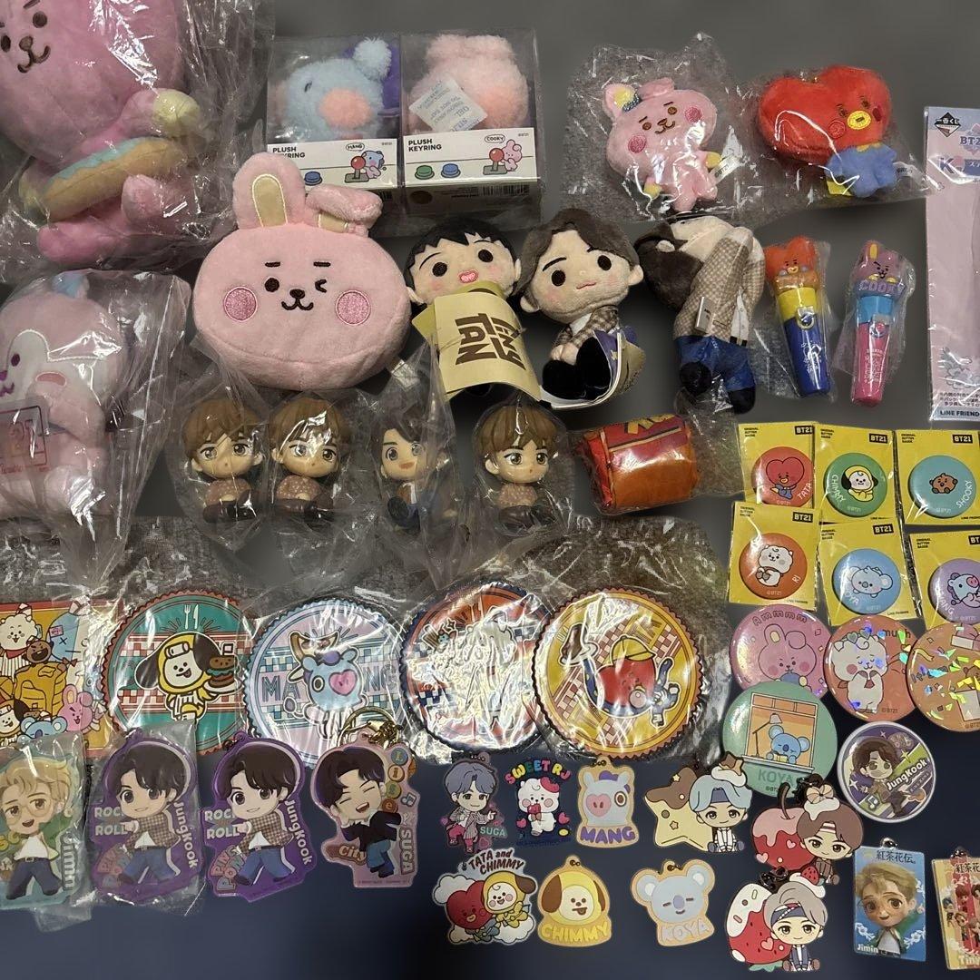 bts まとめ売り グッズ ぬいぐるみ 缶バッジ キーホルダー ペンライト