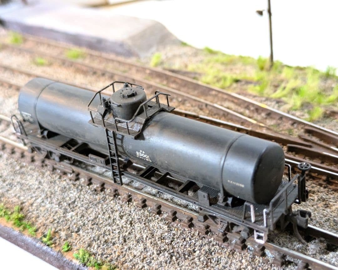 食*ン様 Nゲージ・ジオラマ展示台【昭和の貨車留置線】※タンク貨車