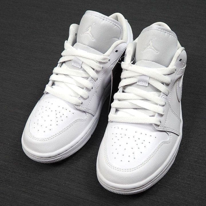 新品 ナイキ WMNS エア ジョーダン 1 LOW トリプルホワイト 29cm