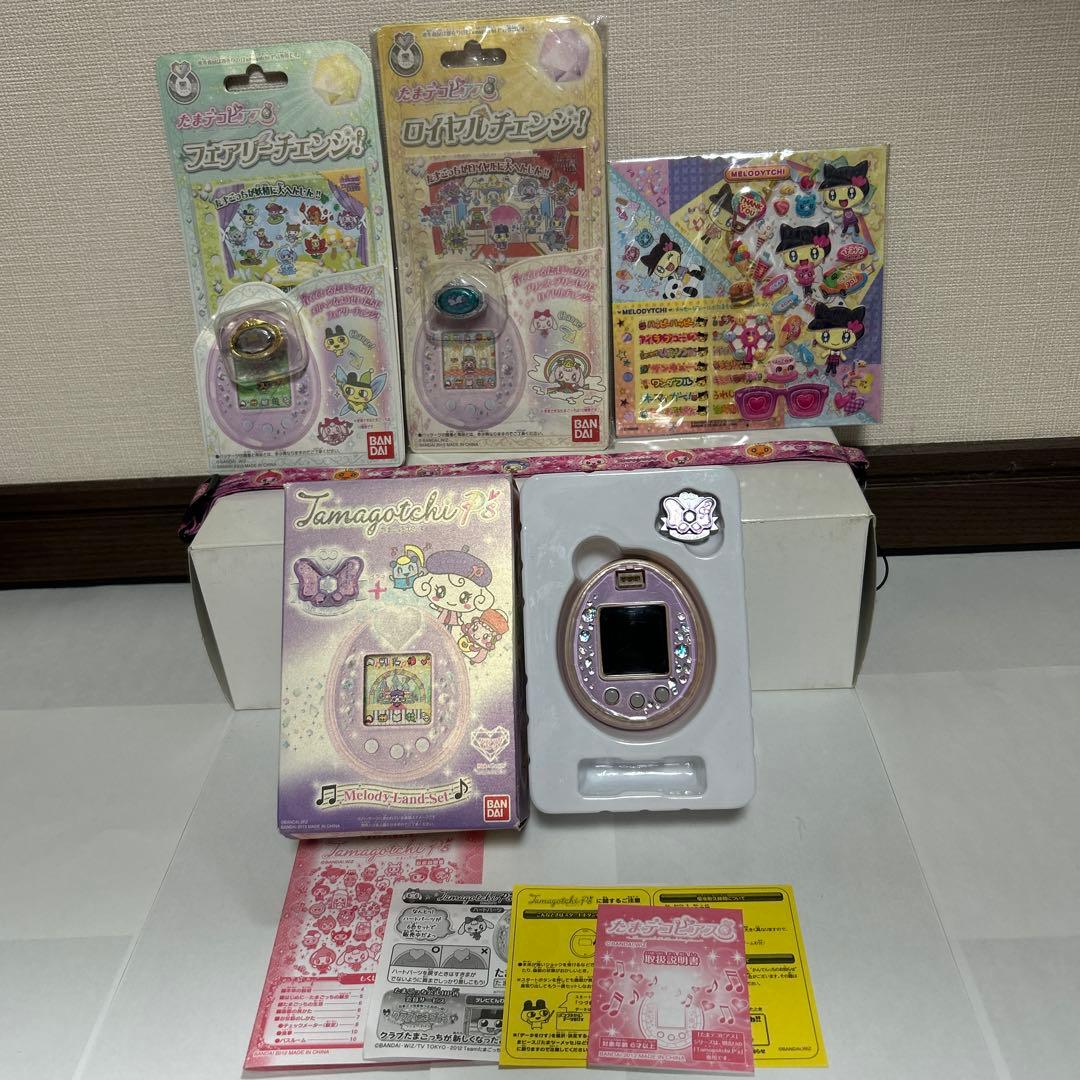 ゴ*♡様 たまごっちピース　たまデコピアス3個　たまともストラップ　たまともレタ