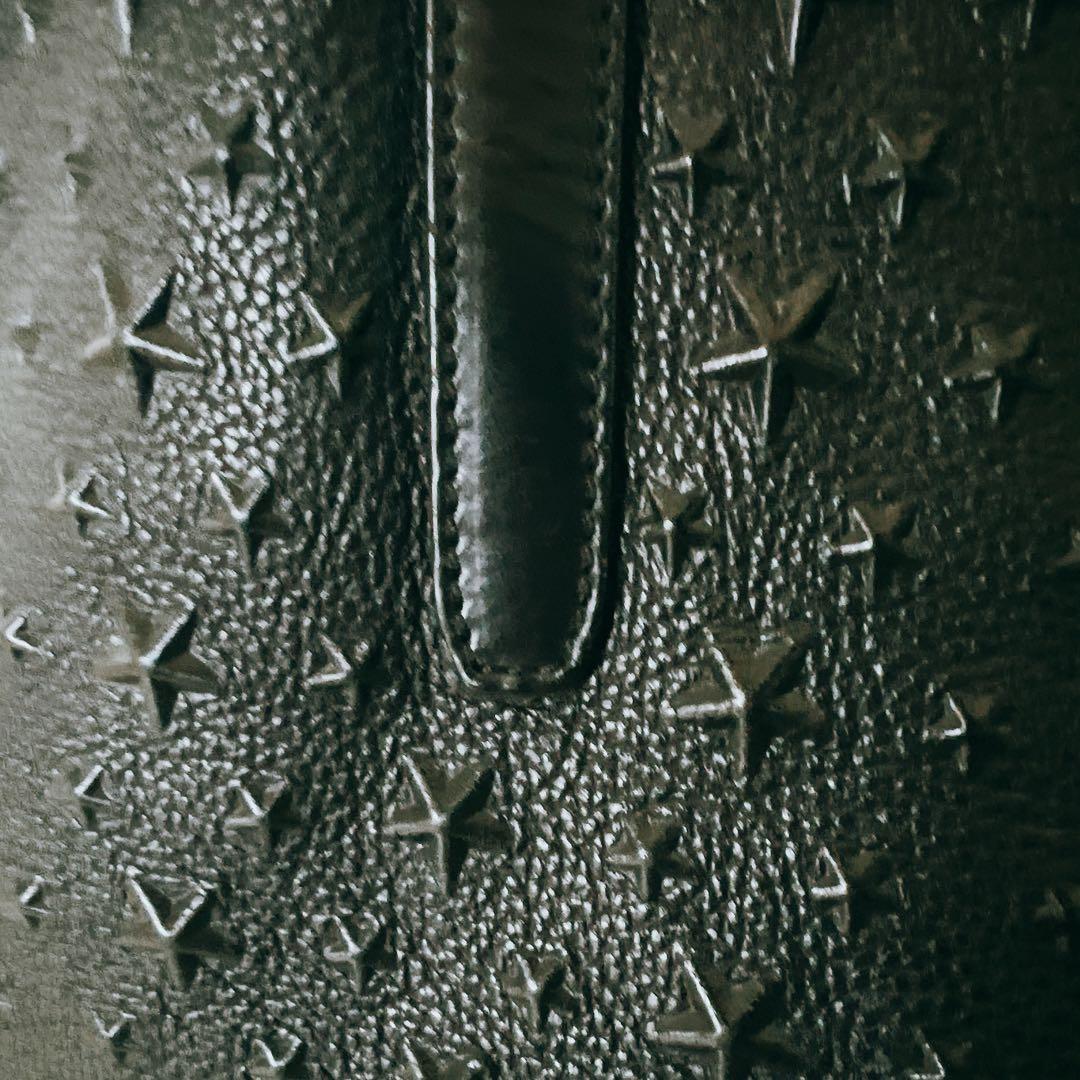 大容量✨ ジミーチュウ ピムリコ スターエンボス トートバッグ 黒 迷彩