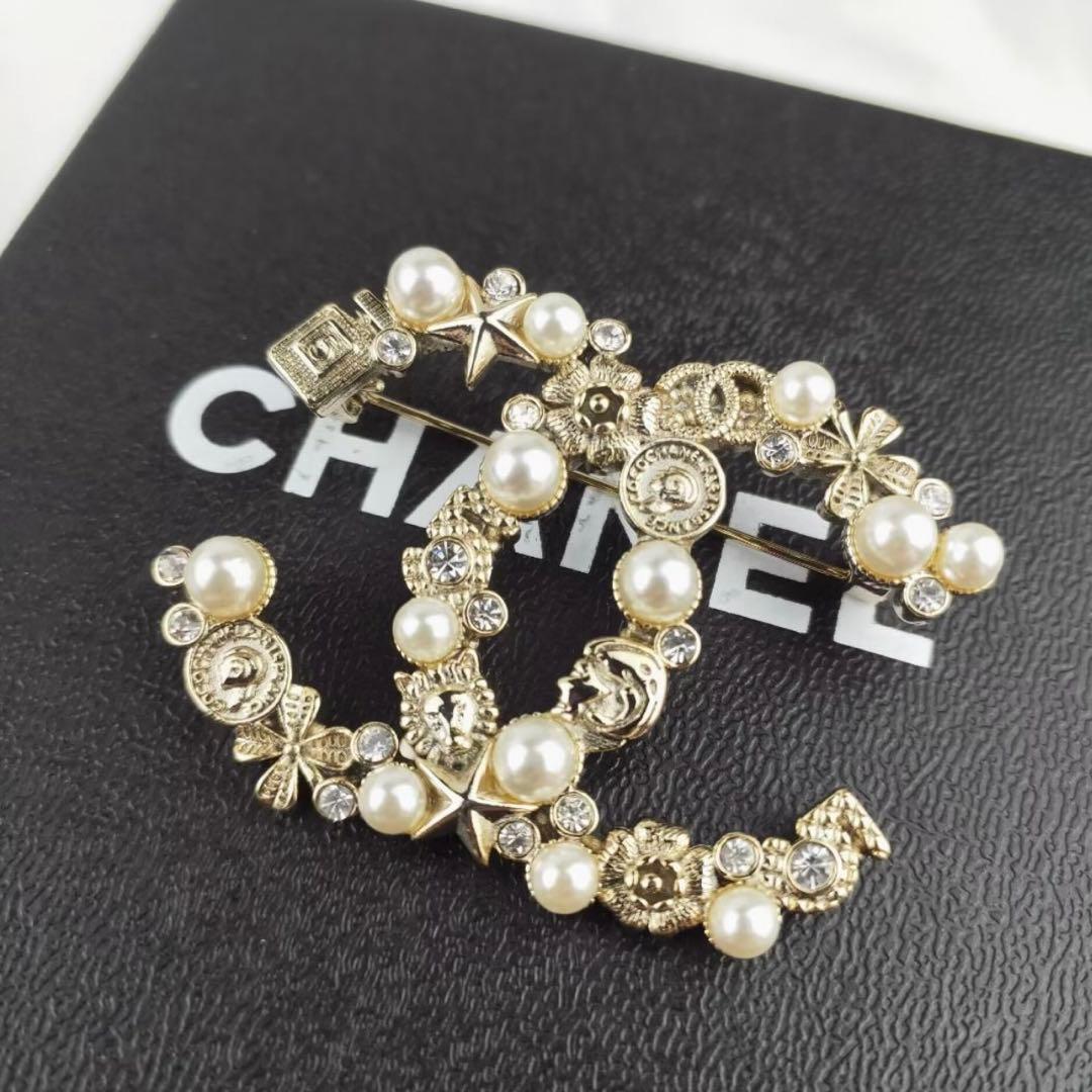 新品未使用　シャネル　CHANEL ヴィンテージ　ブローチ　ゴールド