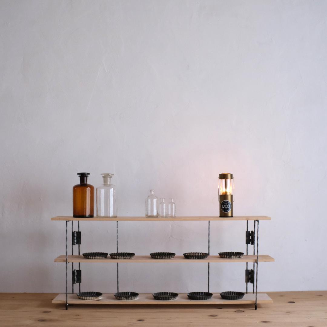 無骨なアイアン脚2点1セットG卓上 コンパクト イベント飾り棚 - メルカリ