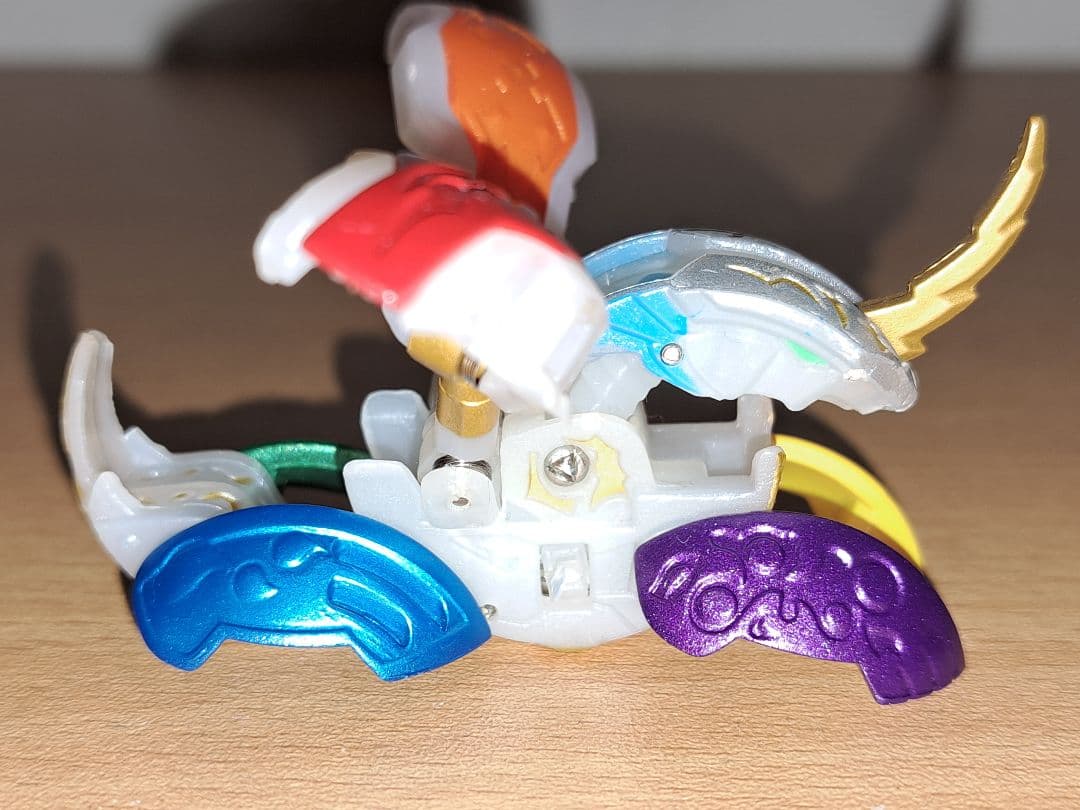 引退品 爆丸 統タヴァネル 虹(レインボー)クリア ver. メタルパーツ