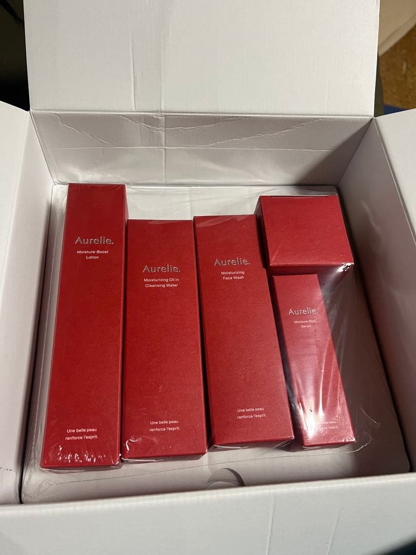 MEGUMIさんプロデュース「Aurelieプレミアム集中ケア全5点セット」