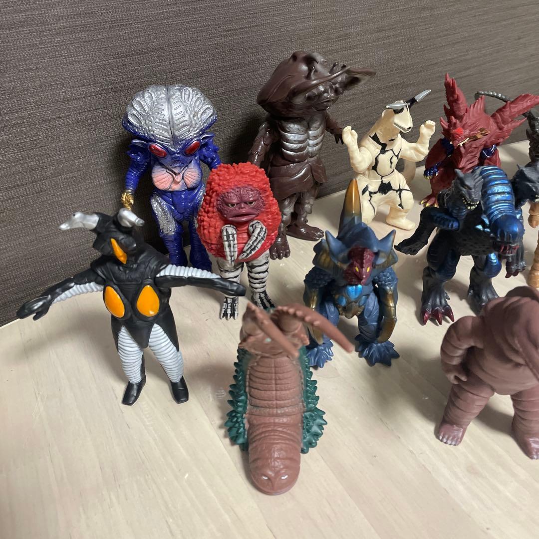 ウルトラマン怪獣ソフビ15体セット - メルカリ