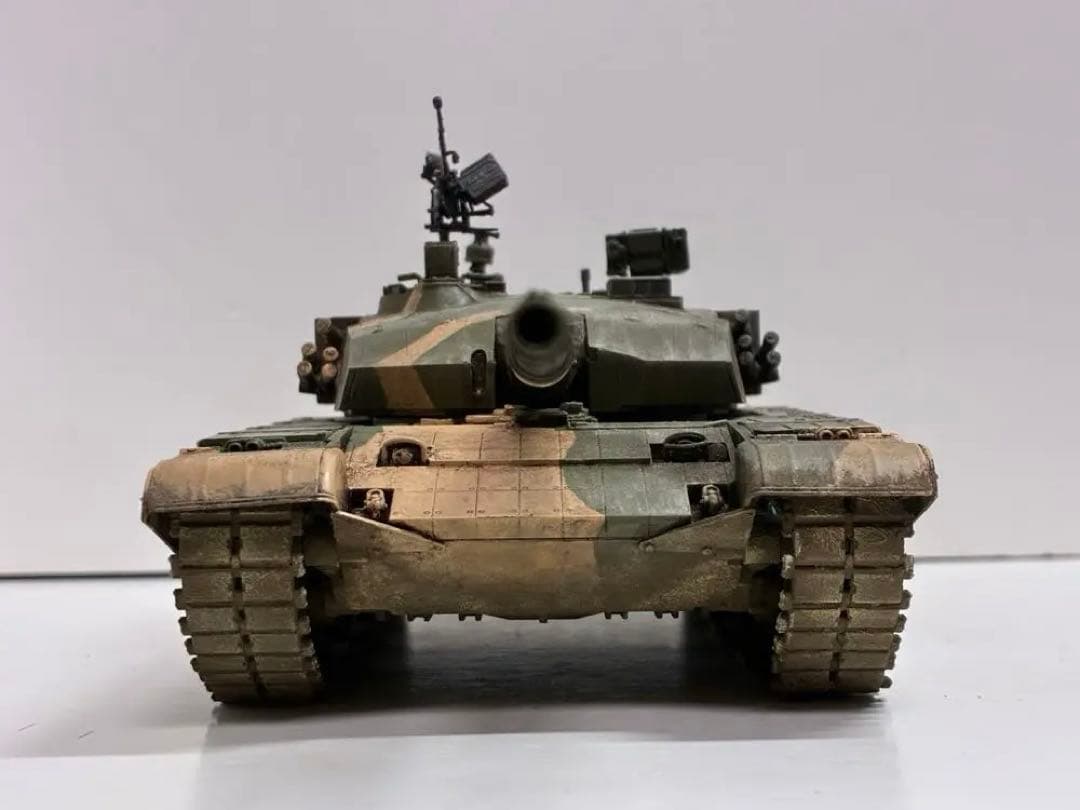 ホビーボス 1/35 ZTZ 99B 戦車 完成品プラモデル 99G式戦車 中国