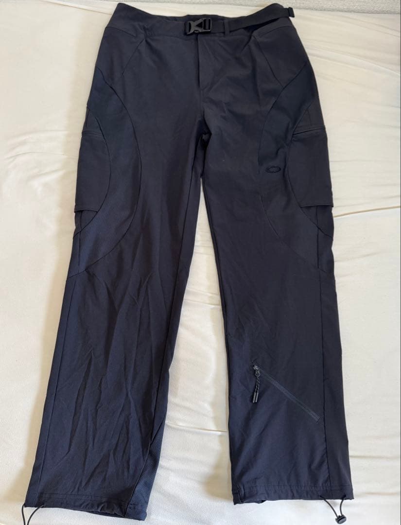 Oakley テックパンツ ナイロンパンツ 黒 ギミック Y2K archive - メルカリ