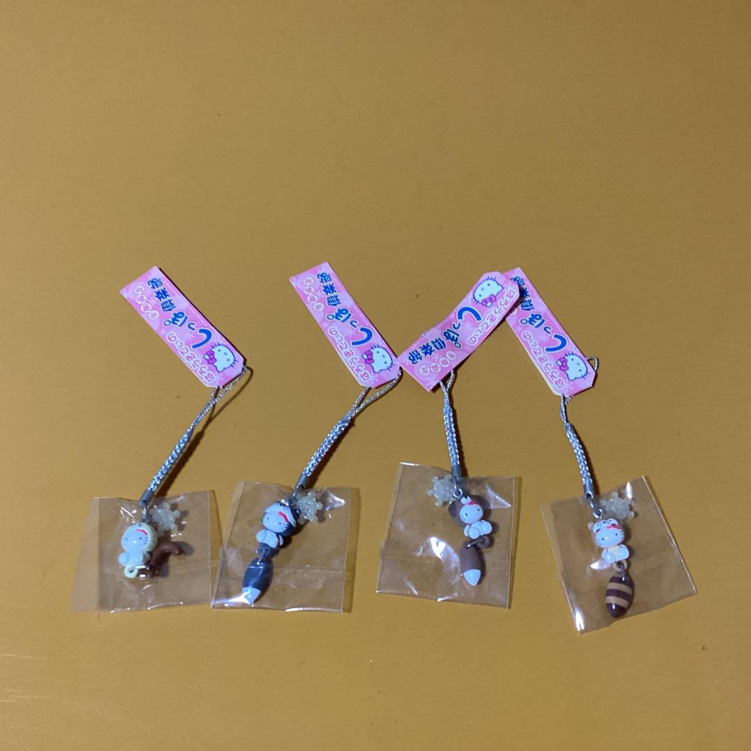 2964　ハローキティ✖️しっぽ倶楽部ストラップ冬季限定