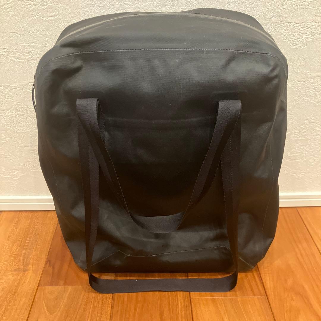 Q*様 アークテリクスヴェイランス　veilance トートバッグ