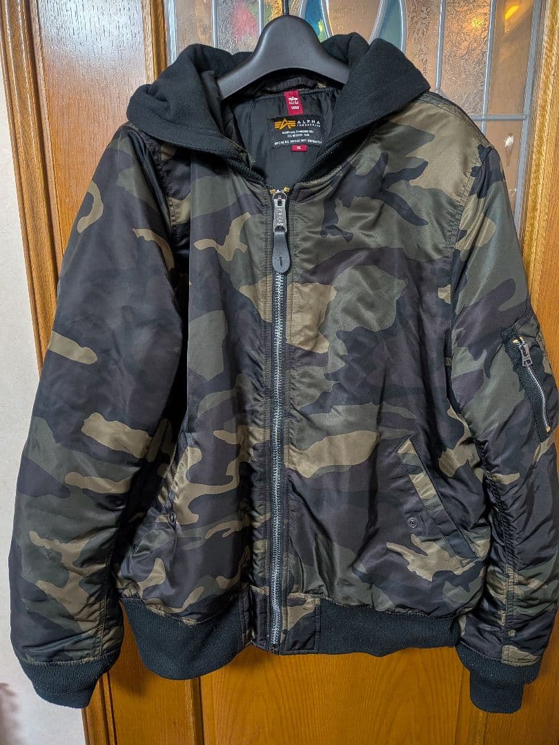 Alpha Industries 迷彩フードジャケット XL