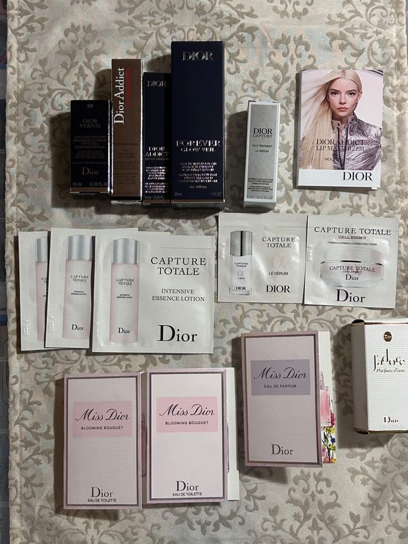 Dior スキンフォーエバー メイクアップベース リップマキシマイザー ネイル