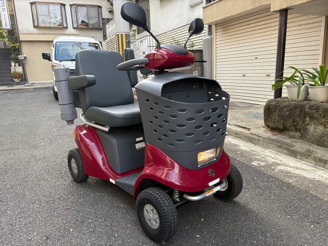 【*ン様 スズキ セニアカー　室内保管でキレイです