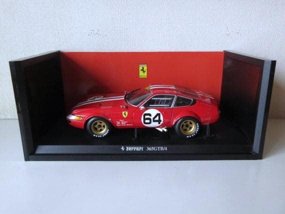 特価 京商 1/18 フェラーリ 365GTB/4 デイトナ コンペティオーネ