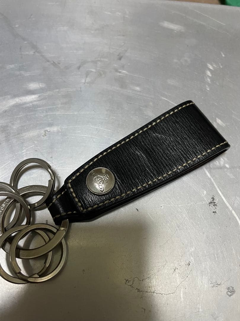 vivienne westwood レザーキーリング キーホルダー - メルカリ