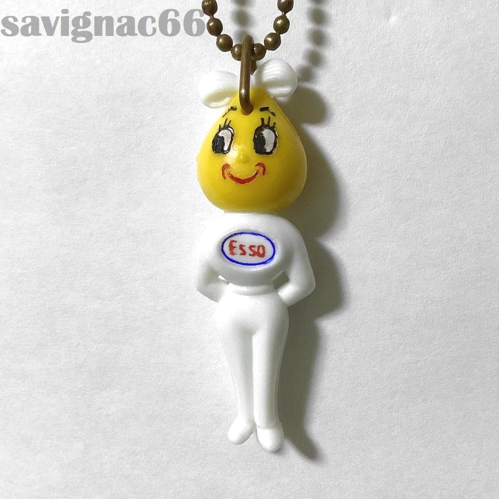 60s フレンチキーホルダー ESSO エッソガール フィギュア - メルカリ