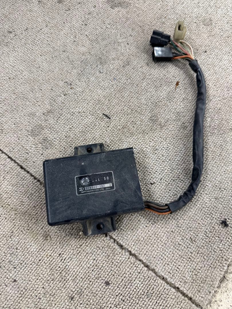 パーツ rz250r 29L CDi RZ250R/3HM］オリジナル デジタル強化CDI（YPVSコントローラー内蔵の一