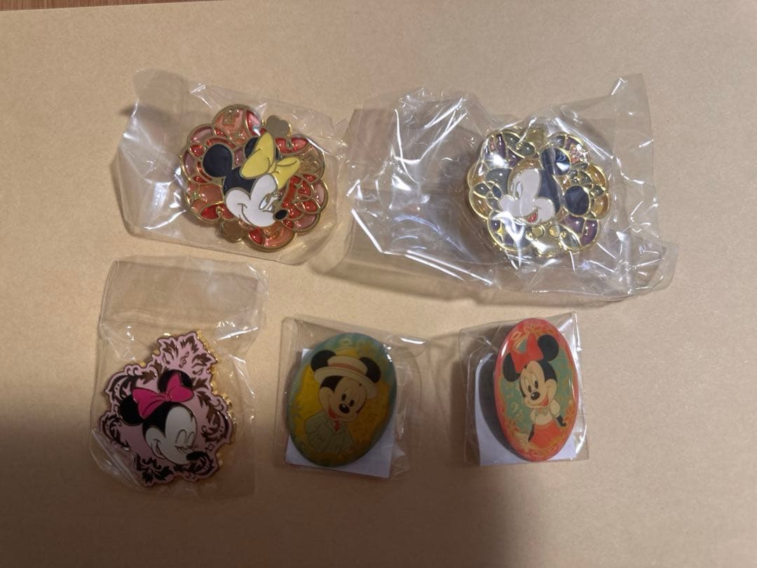 ディズニーオンクラシック ピンバッジ - メルカリ