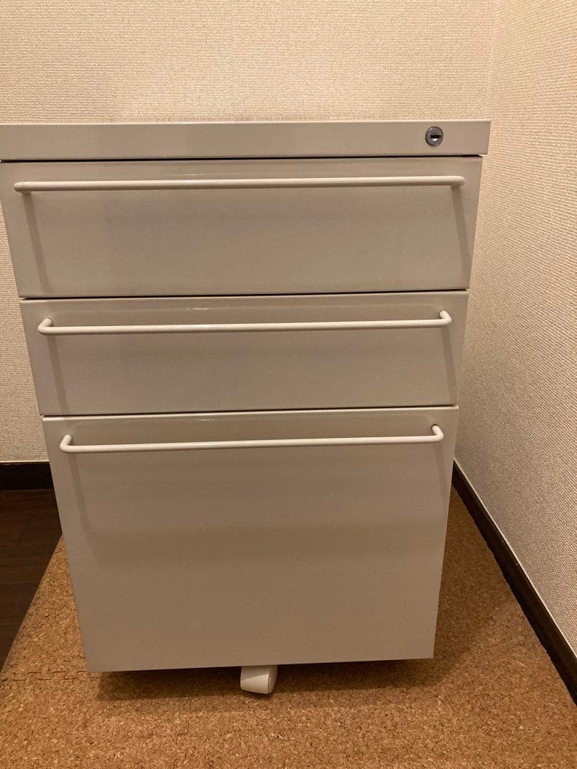 無印スチール製　そで机