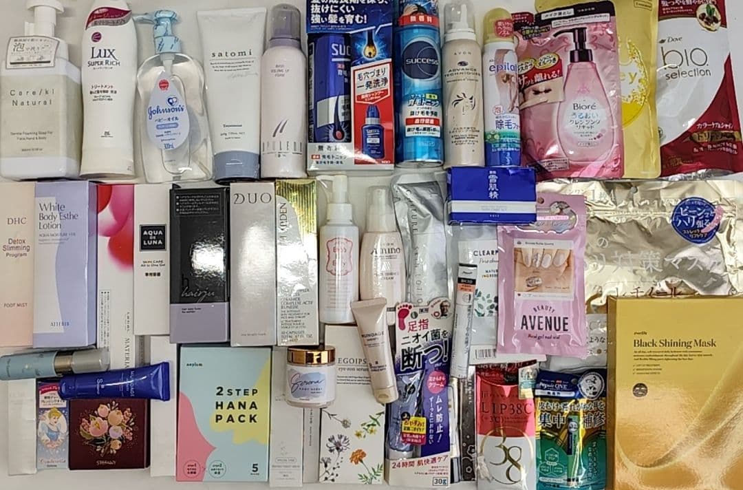 新品未使用　化粧品など大量まとめ売り（基礎化粧 スキンケアヘアケアコスメその他） 贅沢な水”で潤す「上質な化粧水」5選｜「新・日本の美容道2025」を