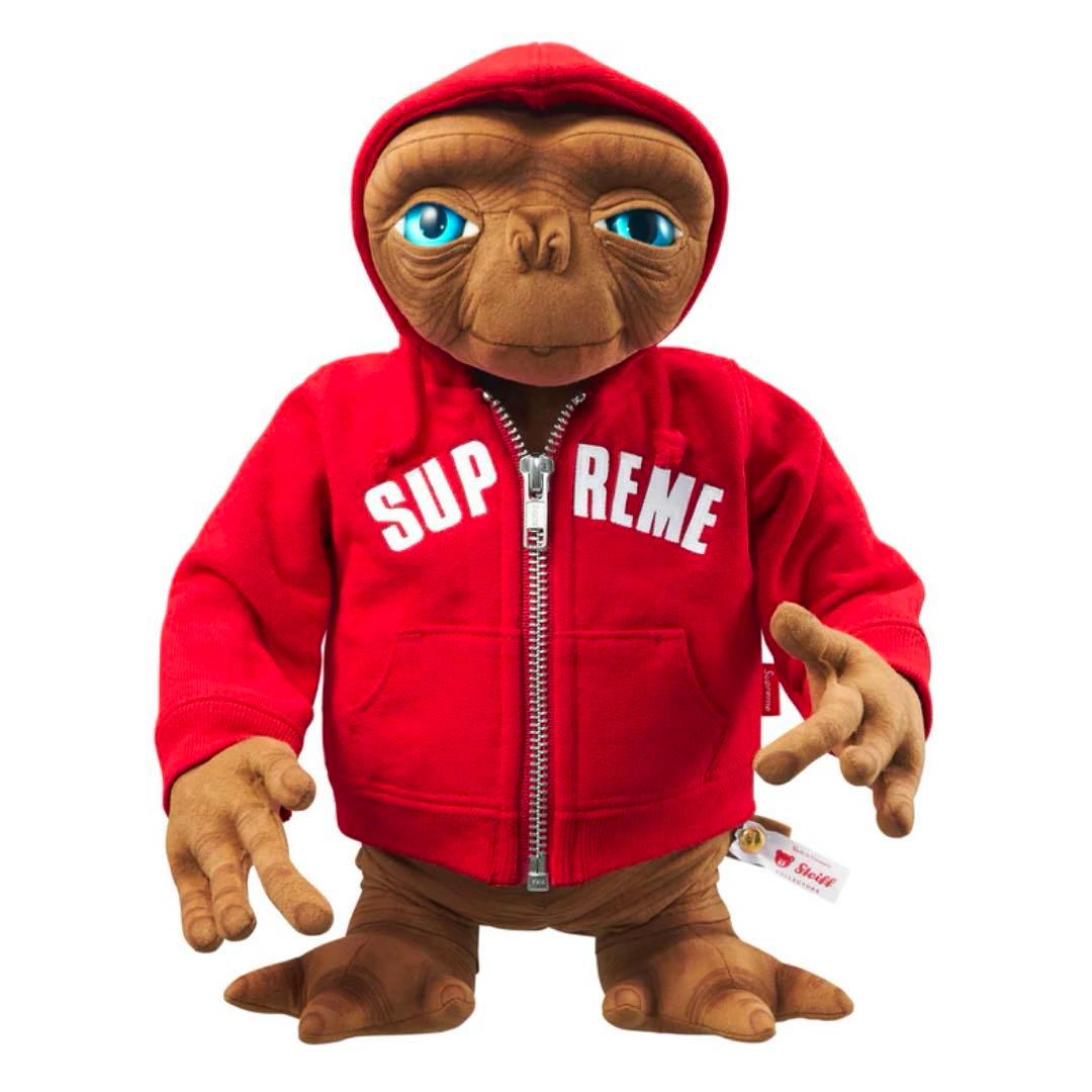 Supreme®/Steiff® ET Supreme teams up with Steiff for a limited-edition ET collectible