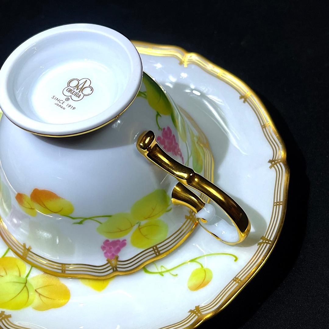 大倉陶園 The Okura 花源氏 葛 ティーカップ＆ソーサー 美しい - メルカリ