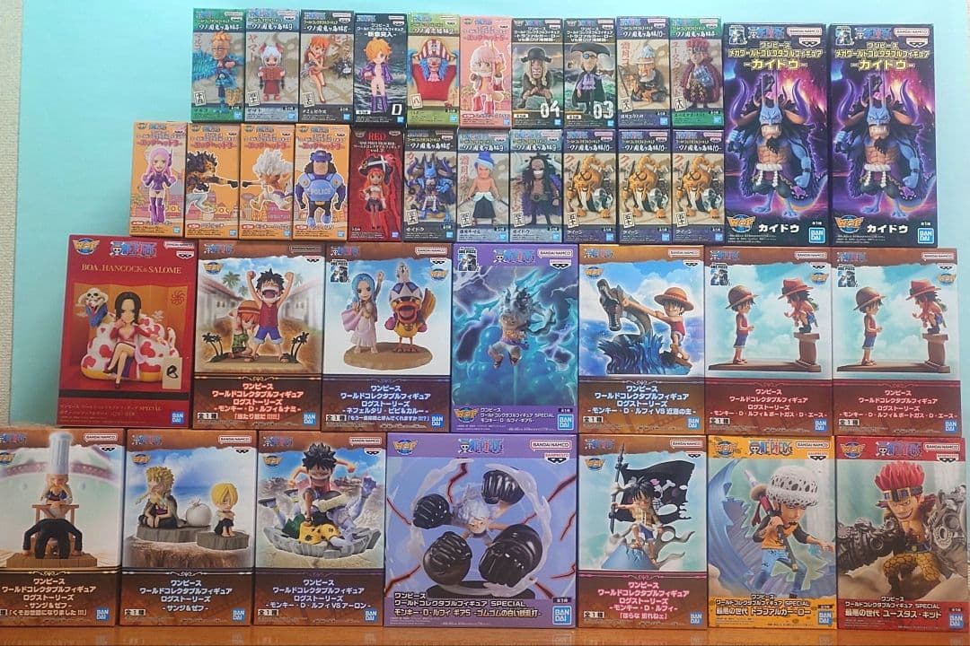 ONEPIECE　ワールドコレクタブル　フィギュア