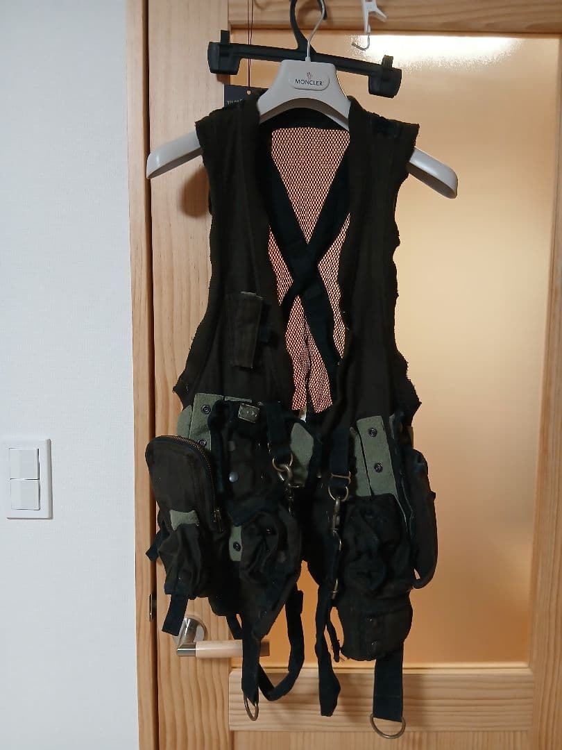 【激レア】VERONICAゲリラミリタリー ベスト　レッドリーチュエ