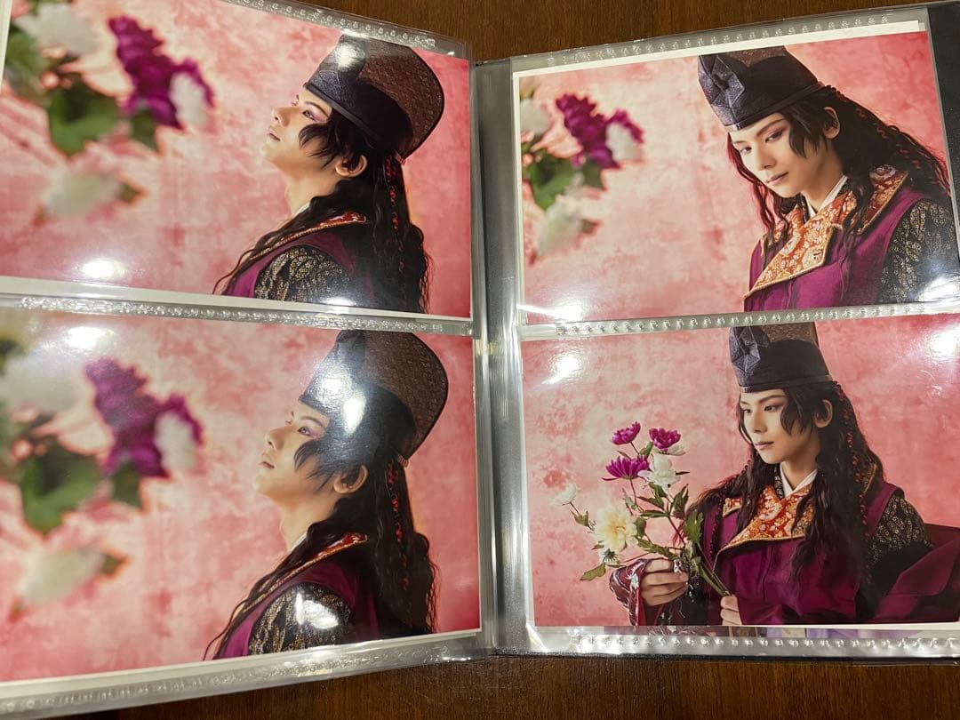 松田岳グッズセット！直筆サイン17枚、アクスタ、パンフレット、缶