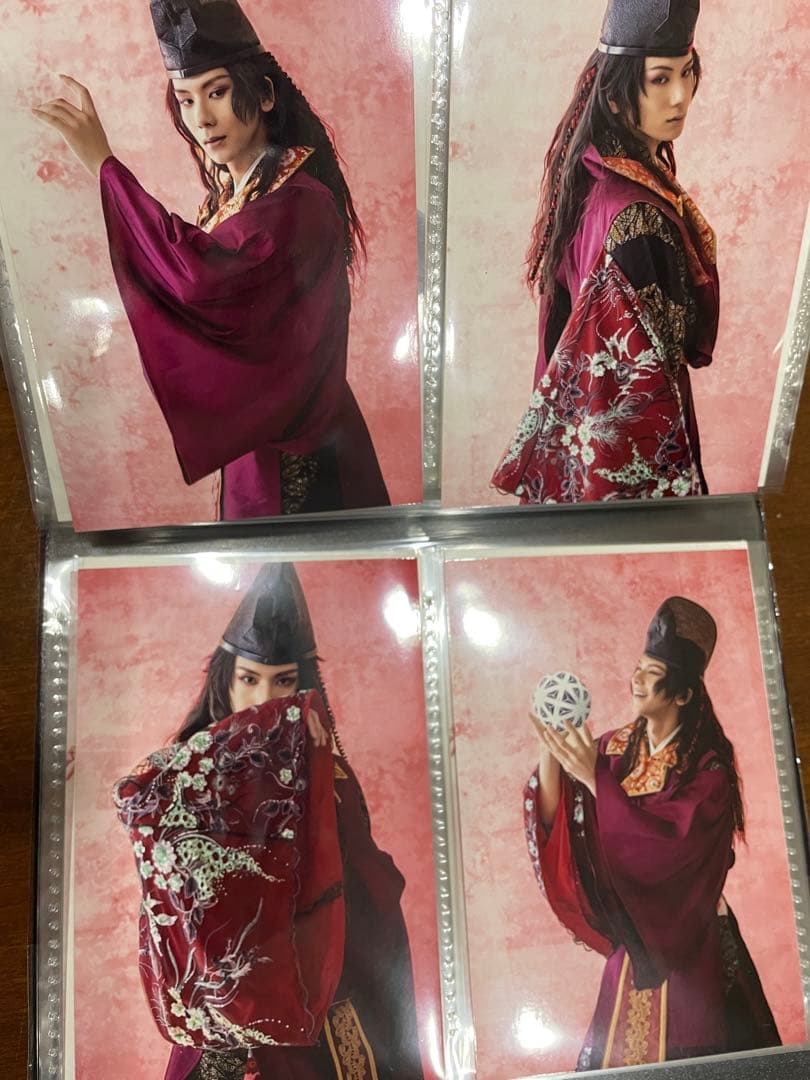 松田岳グッズセット！直筆サイン17枚、アクスタ、パンフレット、缶