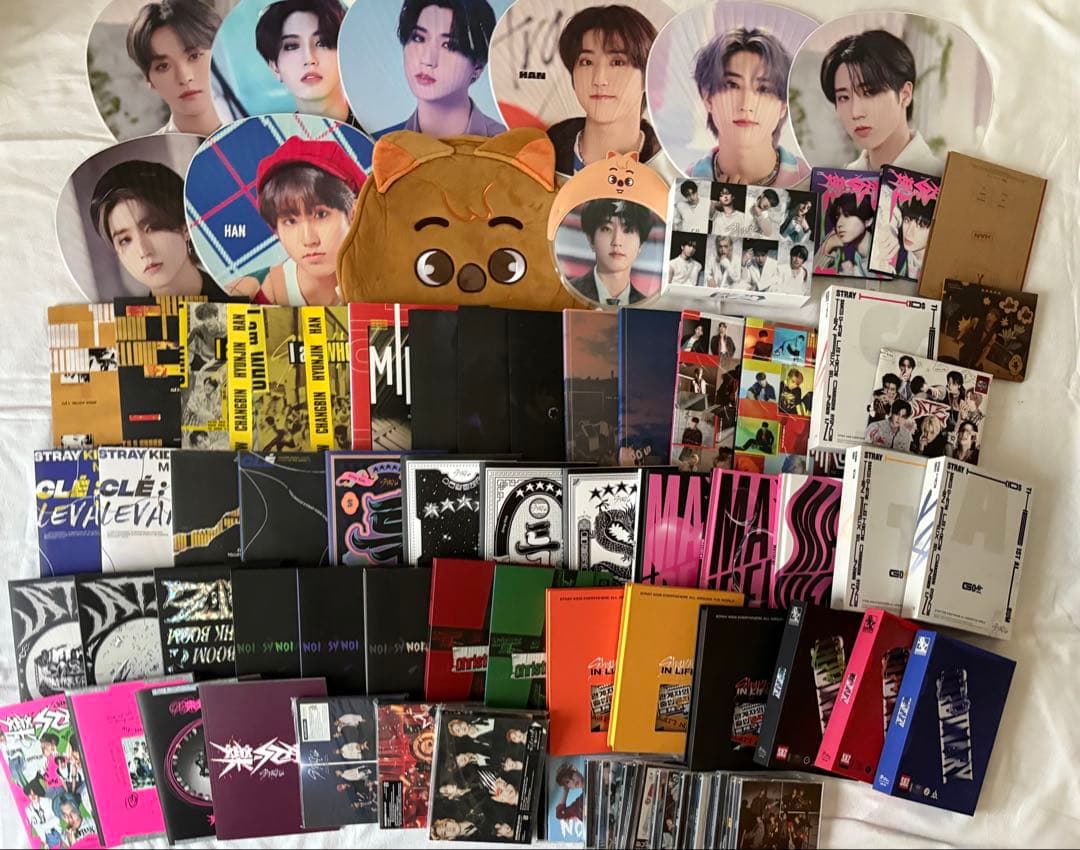 Stray Kids CD アルバム　DVD ジソン　リノ　うちわ　ハン　ペンラ