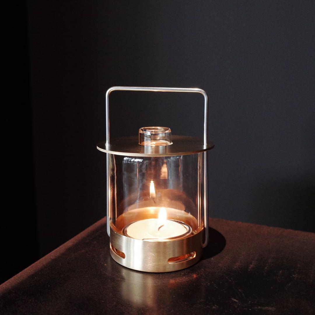 Lue 真鍮製のティーライトキャンドル・ランタン