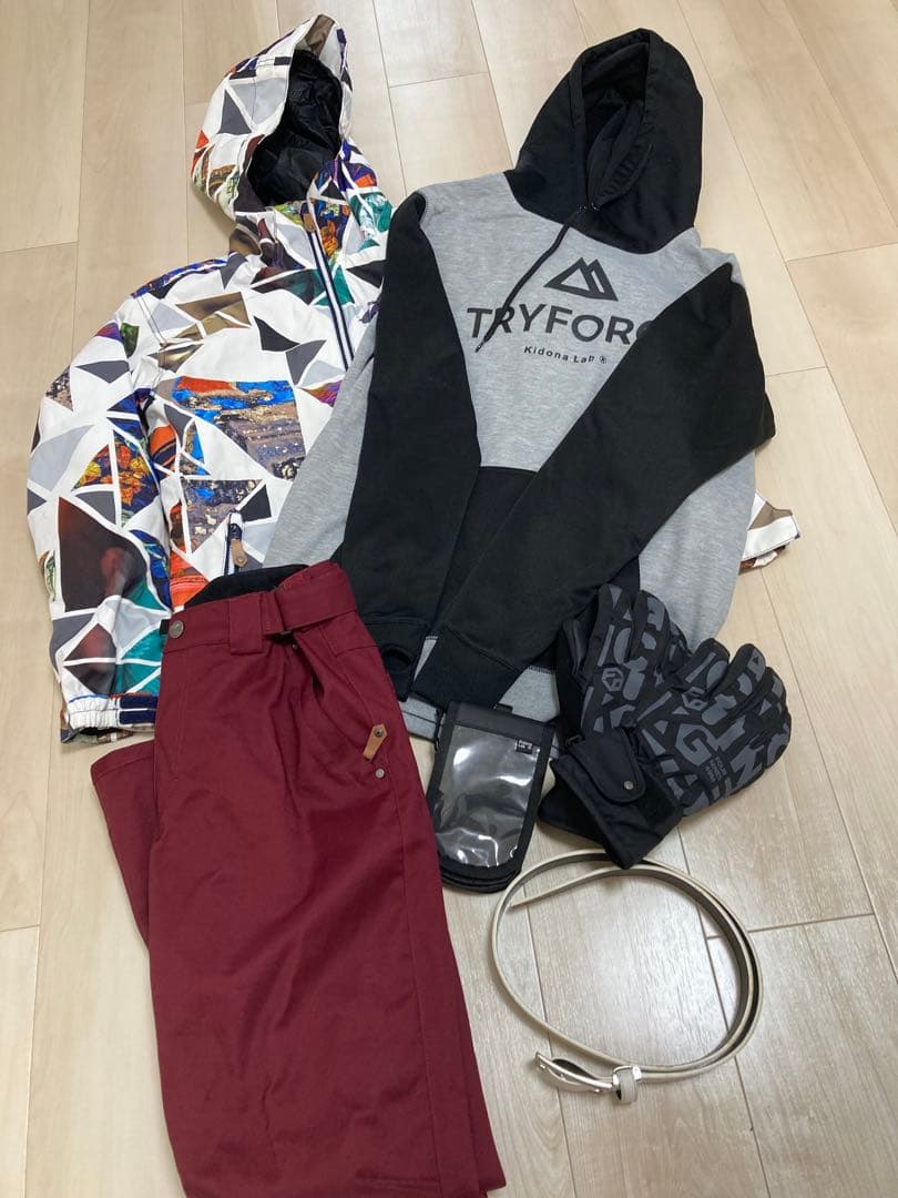 スノボウェア一式セット FOURNINES/TRYFORCE 等6点 楽天市場】【公式ストア】在庫限り スノーボードウェア 上下セット